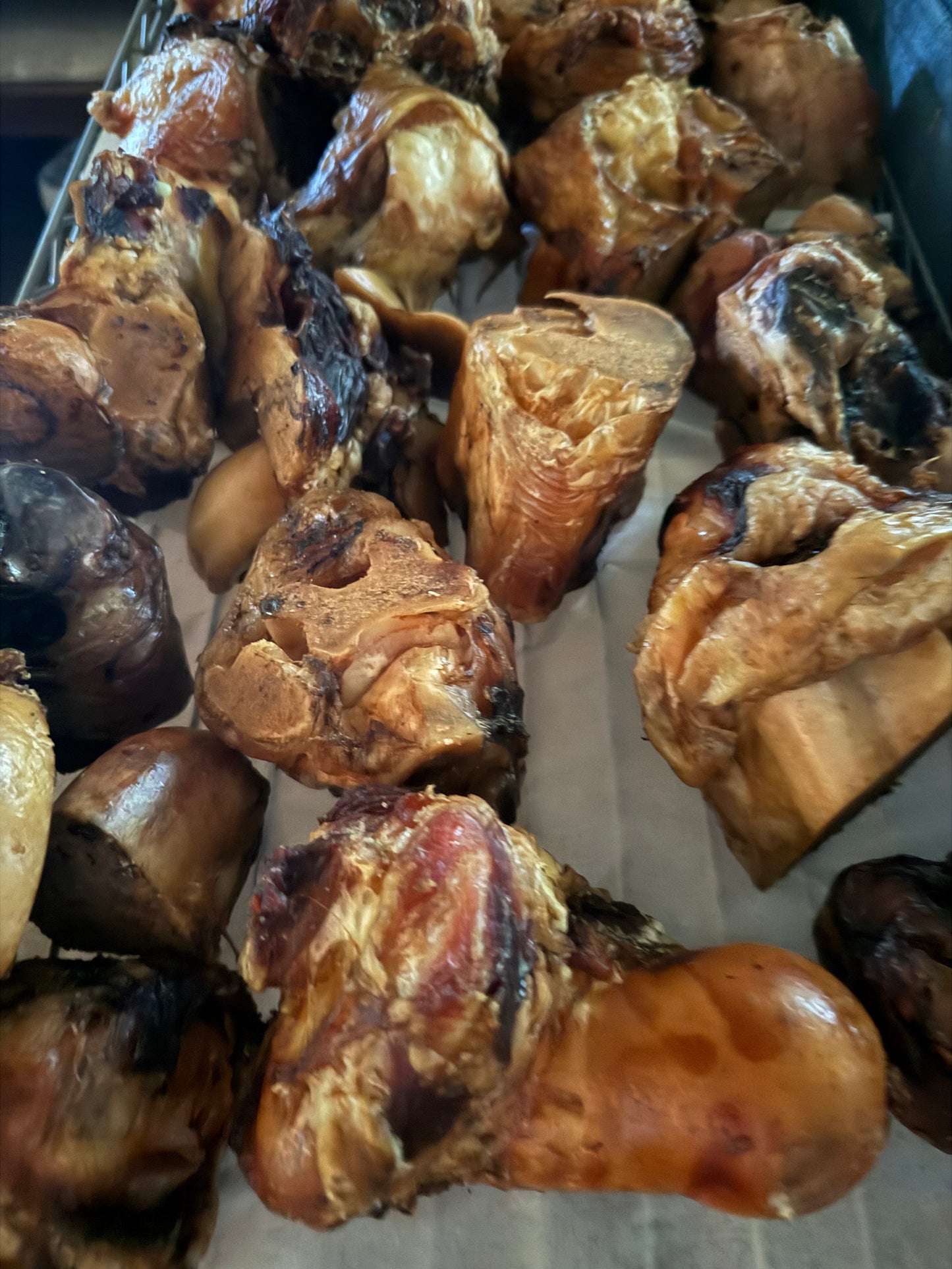 Beef Knee Caps & Ankles Mixed 7lbs ( 5-8 pieces )